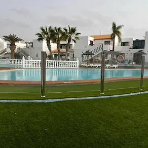 Cozy In Centric Area At With Air Conditioner Caleta De Fuste